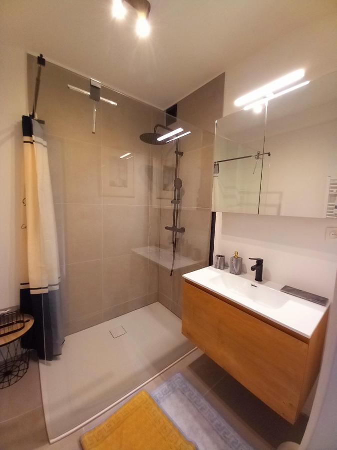 Little Hollywood Apartment ออสเทนด์ ภายนอก รูปภาพ